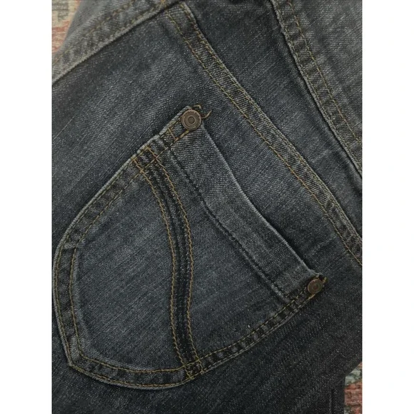 Urban Behavior Skinny Leg Straight Jeans Juniors Size 5/28 Dark Rinse Denim - Picture 4 of 4